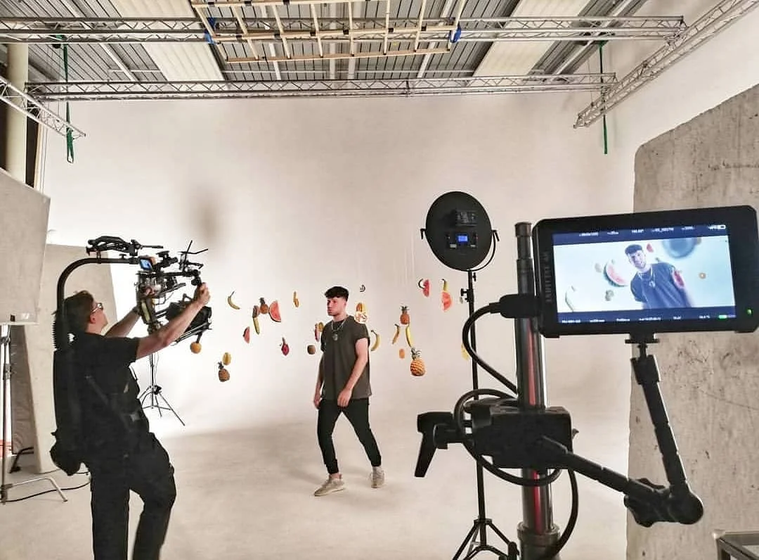 Musikvideo-Dreh im Whitebox-Studio mit RED-Setup